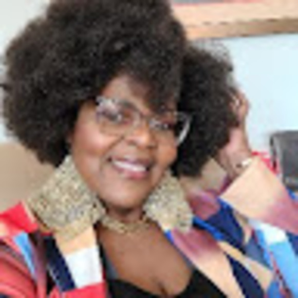 Meet your Posher, Egenia - Picture 1 of 1